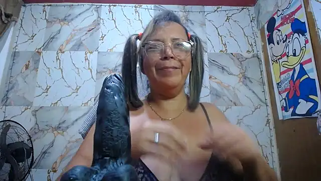 alina_maturehot live cam profile