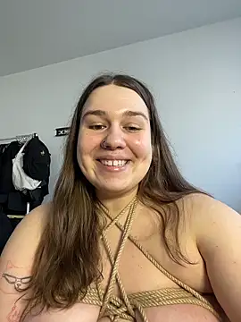 suziemurray (F young) - control toy 2 min for last tip