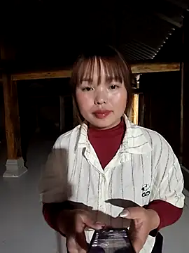 mina_xyx - Mina_xYx's free webcam