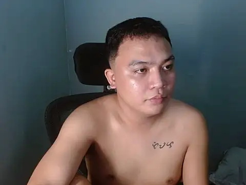 xsweetasian69x (M young) - make me happy