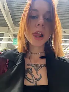 RosieSecret live sex cam