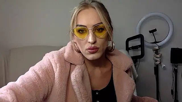 Mileriya live sex cam