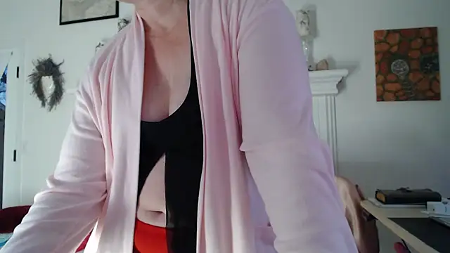 AuroraWillows's Stripchat show and profile