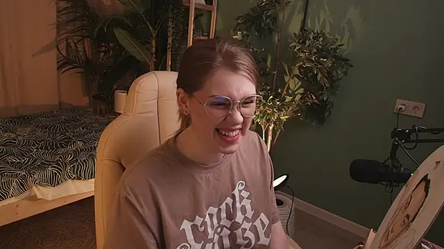 alison_doody - Alison_Doody's free webcam - UK Sex Cams