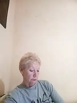 Webcam Model (Calypso-Loove)  is live.Free join now!