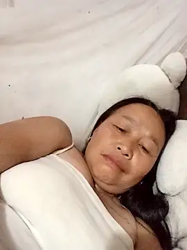 heesuu11 - Heesuu11's free webcam