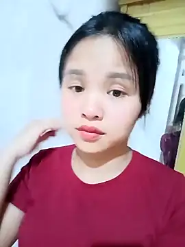 pretty-haert - Pretty-haert's free webcam