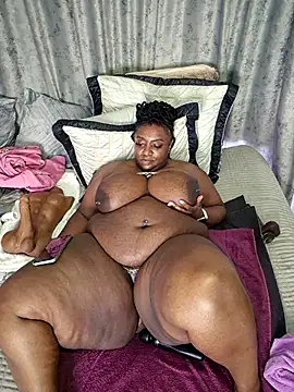 ThickianaRider live sex cam