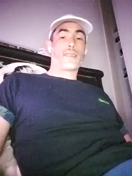 leloup49 (Ask my age) - #daddies #ejaculation #french #hd #jerk-off-instruction #medium #mobile #outdoor #shower #small-audience #smoking #straight #white