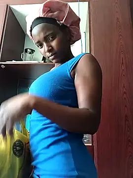 shynaughtybabe - ShyNaughtyBabe's free webcam