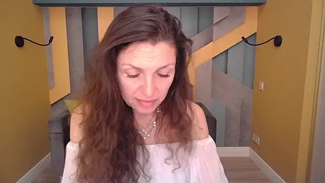 EllaLong live sex cam