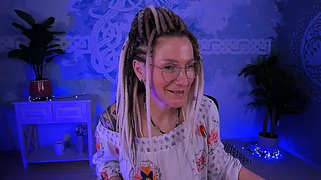 umaspace - UmaSpace's free webcam - UK Sex Cams