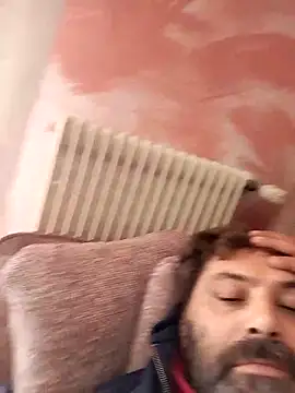 necroforo (M mature) - Senza masturbarmi e venire fino al goal