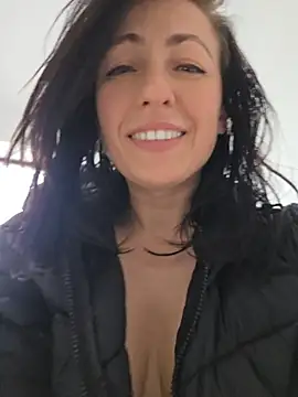 risky_woman (Ask my age) - BIG CUM IN PUBLIC