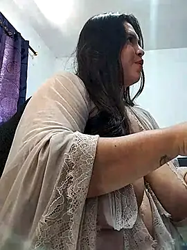 lucydiamonds1 (F young) - TSUNAMI SQUIRT AND CUM