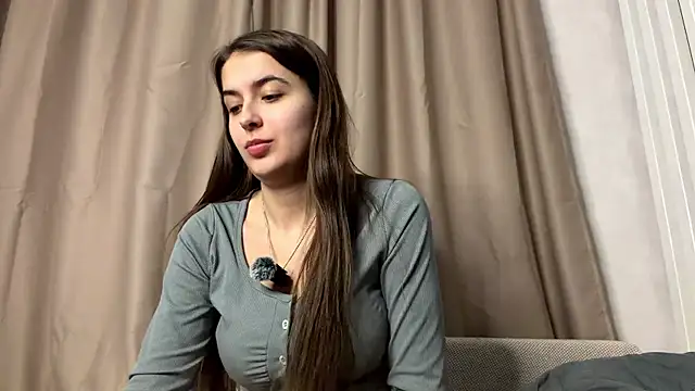 elisa_moon - Elisa_moon's free webcam - UK Sex Cams