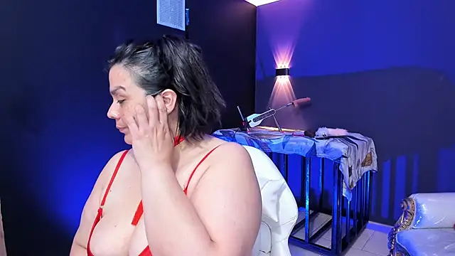 Webcam Model (martina_foxy_)  is live.Free join now!