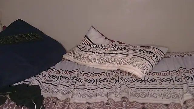 cherieblushx - CherieBlushX's free webcam