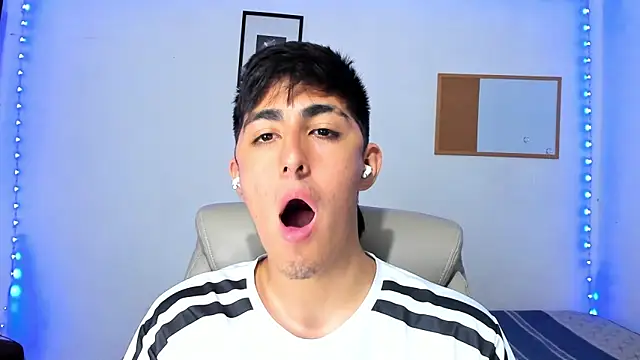 babyted272 - Babyted272's free webcam