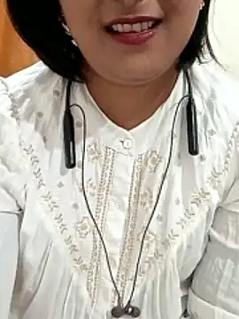 queen_kushi4 - Queen_Kushi4's free webcam