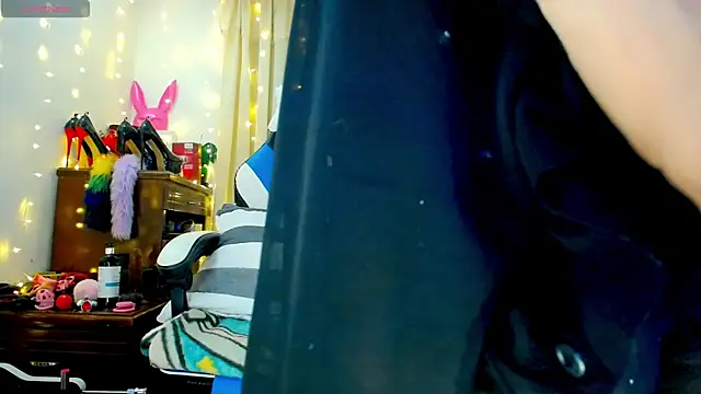 aleexx___ (M young) - spread  that sissy ass