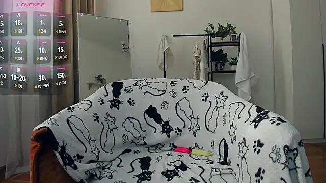 faabinaa (F teen) - suck that tit keep stroking