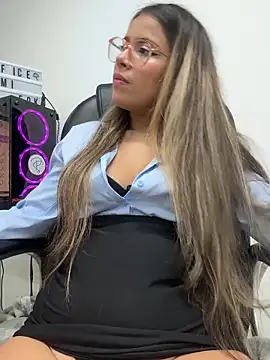 EMILIIA_RICHTER__ webcam