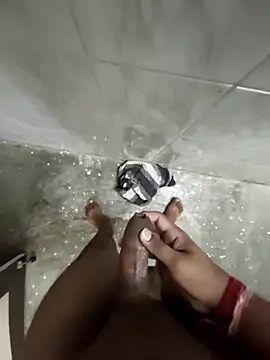 mommylover5 (M young) - FULL NUDE BODY SHOW