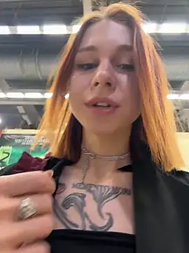 RosieSecret's live cam