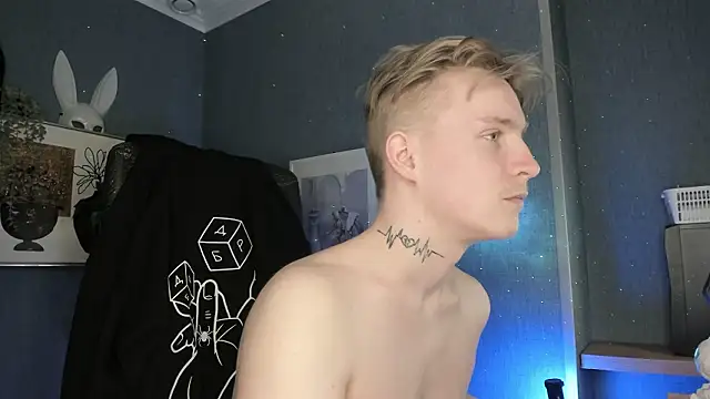 AlexxSweet live sex cam