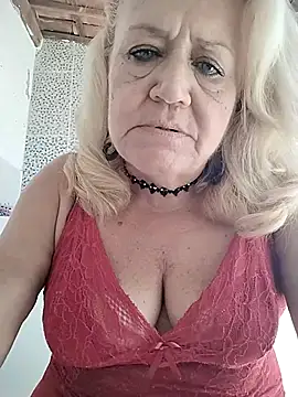 belladama61 (Ask my age) - Colocar o dedo no cuzinho