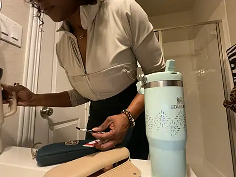 wynterheat live sex cam