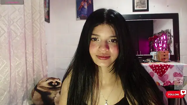 Sarahgin live sex cam