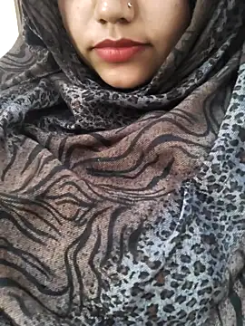 Webcam Model (Miss_Rose__)  is live.Free join now!