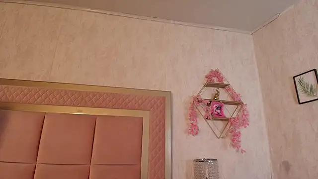 madii_ - Madii_'s free webcam - UK Sex Cams