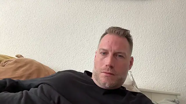 Christian87xxx live sex cam