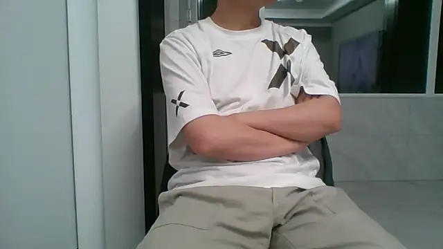 nole_china7 (Ask my age) - talk / fun / cum