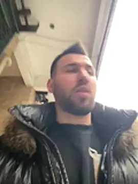 speddy34 (M young) - Apply oil and masturbasyon