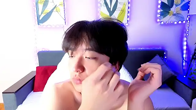 dianinav (M twink) - CUM SHOW