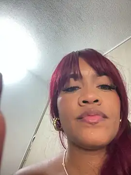 riri_brunnete webcam