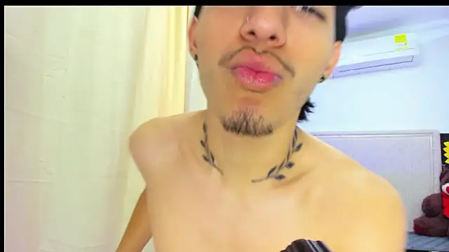 bad_bunnyy_ (M twink) - get naked slow and sexy😈🔥