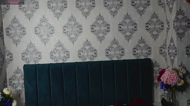 lilyannrosse - LilyannRosse's free webcam - UK Sex Cams
