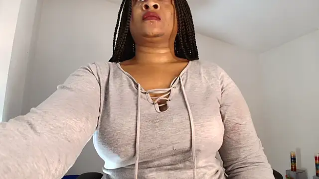 luxy_benet - Luxy_benet's free webcam