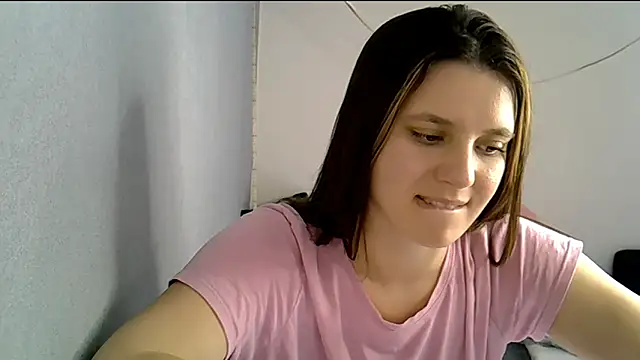 kirahoney - KiraHoney's free webcam