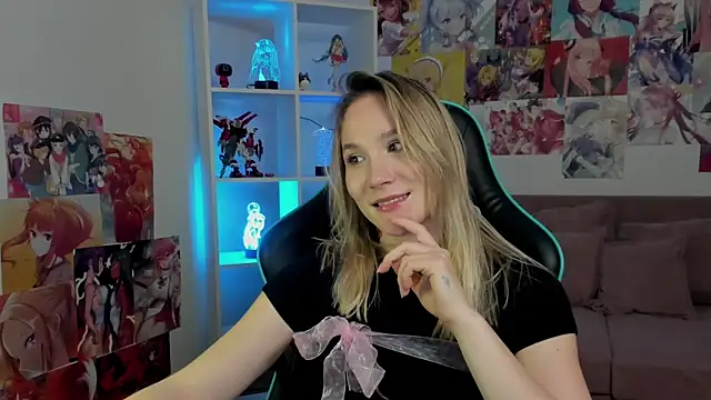 elaravoltage - ElaraVoltage's free webcam