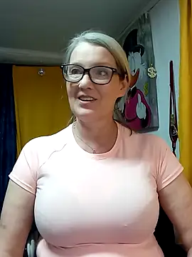 irinamaux live sex cam