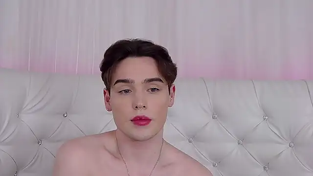 robbycharming (M young) - getting horny:flirt: