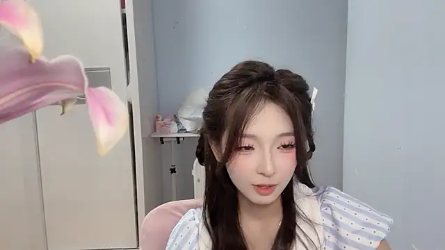 美女1X-NanNan在线直播