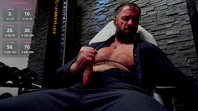 david_big_daddy (Ask my age) - cum clouds  💨💨