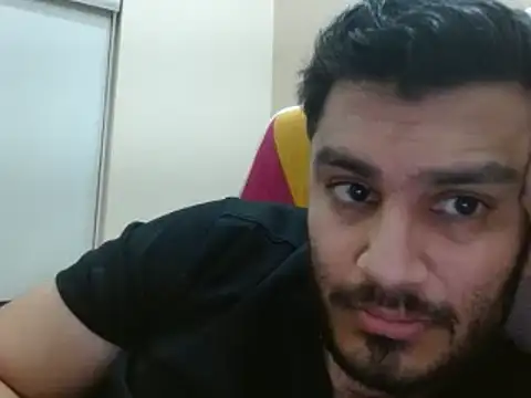 robintoit (M young) - 1000 token to  dick open